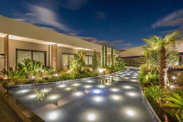 Doubletree By Hilton Hotel Izmir Airport