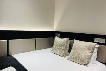 هتل Great St Helen