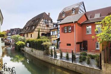 هتل Le Colombier Suites