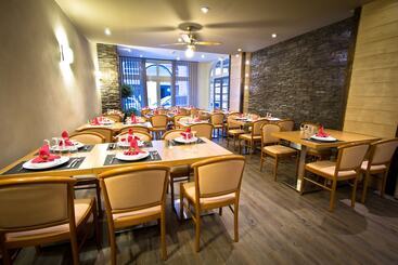 هتل Restaurant Les Edelweiss