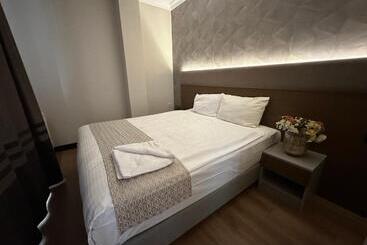 هتل Niconya Port Suite &