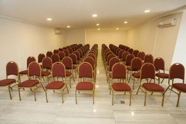 هتل Royal Regency Palace
