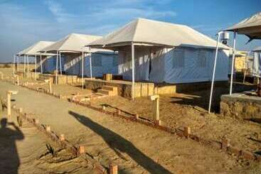 هتل Savi Camps