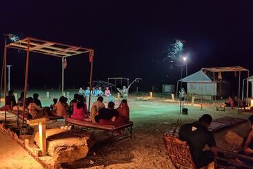 هتل Savi Camps