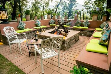 هتل The Fern Hillside Resort Bhimtal