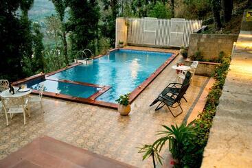 هتل The Fern Hillside Resort Bhimtal