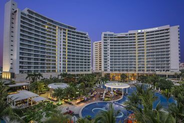 هتل Wyndham Sanya Bay