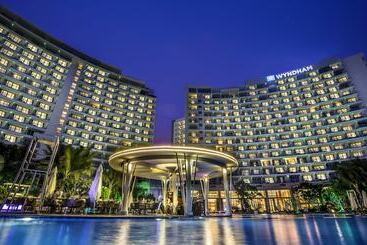 هتل Wyndham Sanya Bay