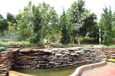 Hsaung Thazin Hotel Pyin Oo Lwin