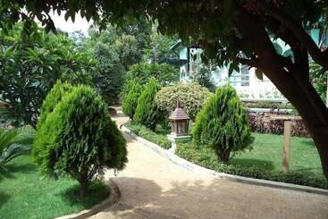 Hsaung Thazin Hotel Pyin Oo Lwin