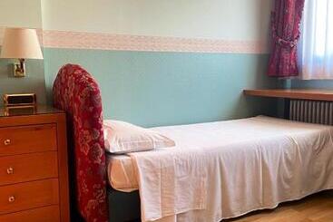 Paradise Hotel & Wellness