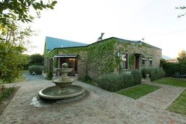 膳宿费 Old House Lodge