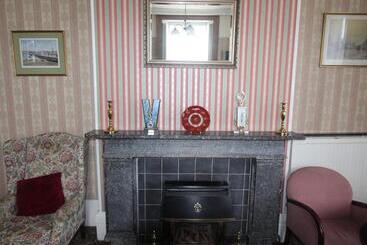 پانسیون Spring Garden Guest House
