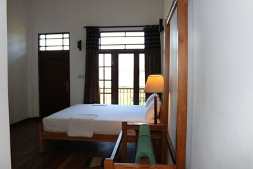 Serene Park Hotel By Ark