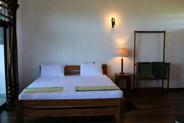 Serene Park Hotel By Ark