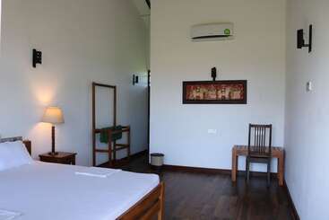 Serene Park Hotel By Ark