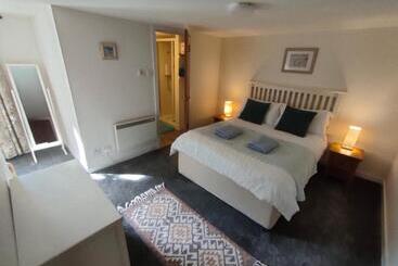 Stromness Apartments