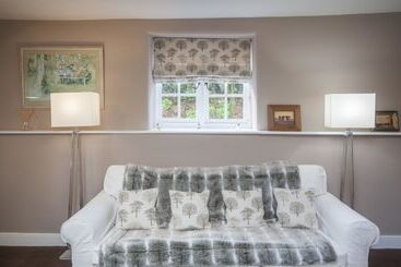 Yarner House