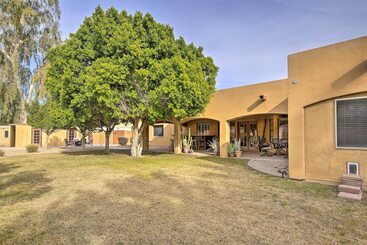 Tempe Escape W/ Patio & Bar   11 Mi To Phoenix!