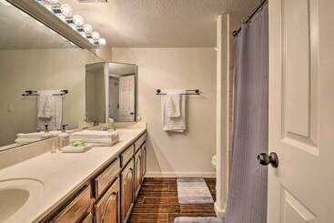 Tempe Escape W/ Patio & Bar   11 Mi To Phoenix!