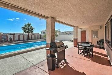Bullhead City Home: Tesla Charger ~ 3 Mi To River