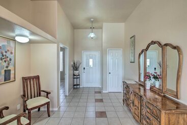 Bullhead City Home: Tesla Charger ~ 3 Mi To River