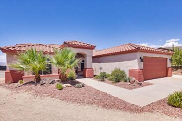 Bullhead City Oasis W/ Fire Pit + Mtn View!