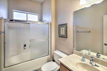Cozy Bullhead City Home W/ Patio & Mountain Views!