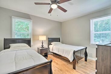 Family Friendly Atlanta Home ~ 3 Mi To Downtown!
