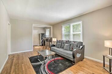 Family Friendly Atlanta Home ~ 3 Mi To Downtown!