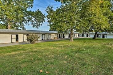 Homey Horse Farm Hideaway ~ 6 Mi To Ky Horse Park!
