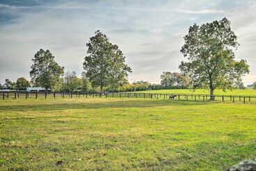 Homey Horse Farm Hideaway ~ 6 Mi To Ky Horse Park!