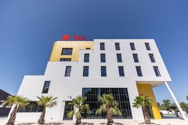 هتل Ibis Marseille Marignane Technopole