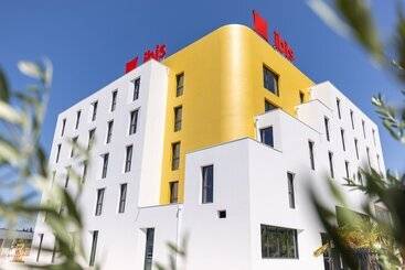 هتل Ibis Marseille Marignane Technopole