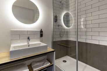 هتل Ibis Marseille Marignane Technopole