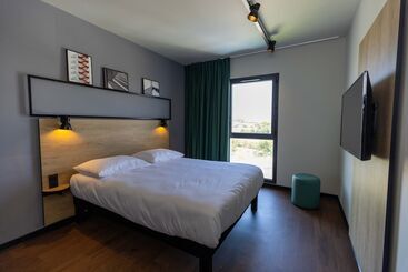 هتل Ibis Marseille Marignane Technopole