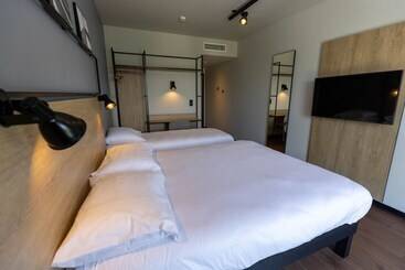 هتل Ibis Marseille Marignane Technopole