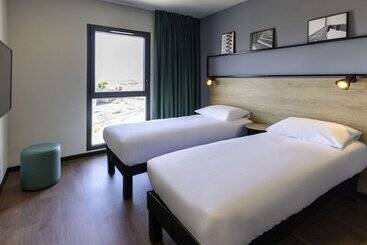هتل Ibis Marseille Marignane Technopole