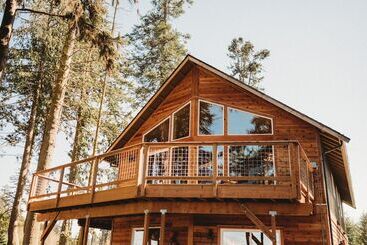 هتل Woodland Bluff