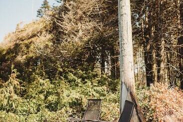 هتل Woodland Bluff