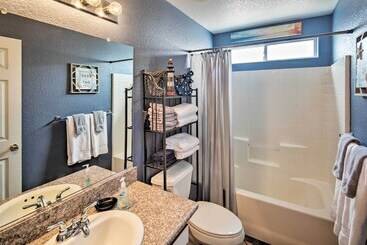 Lake Havasu City Retreat W/ Patio & Grill