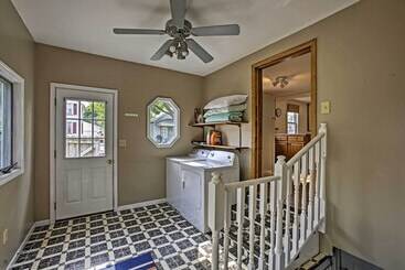 Manistee Home W/ Fire Pit ~ 2 Mi To Beach!