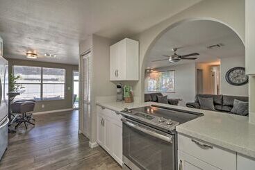 Mesa Retreat W/ Fenced Yard, Walk To Sloan Park!