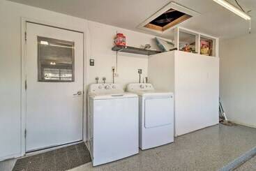 Mesa Retreat W/ Fenced Yard, Walk To Sloan Park!
