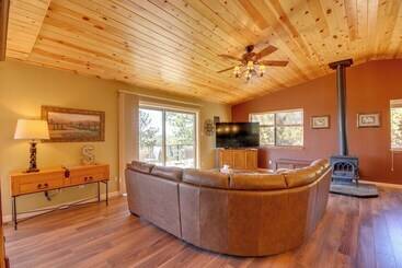 Prescott Hideaway W/ Deck, Sauna & Mountain Views!