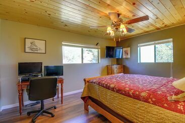 Prescott Hideaway W/ Deck, Sauna & Mountain Views!