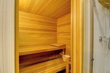 Prescott Hideaway W/ Deck, Sauna & Mountain Views!