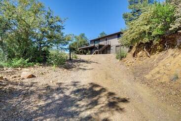 Prescott Hideaway W/ Deck, Sauna & Mountain Views!