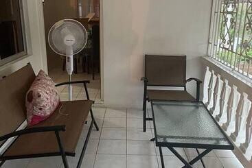 اقامتگاه Stunning 3 Bed House In Falmouth