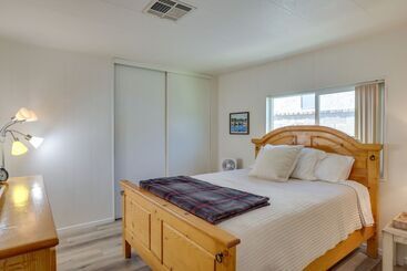 Riverfront Bullhead City House W/ Balcony!